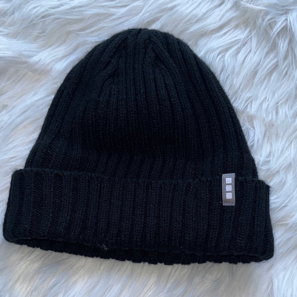 Elevate Black Knit Beanie